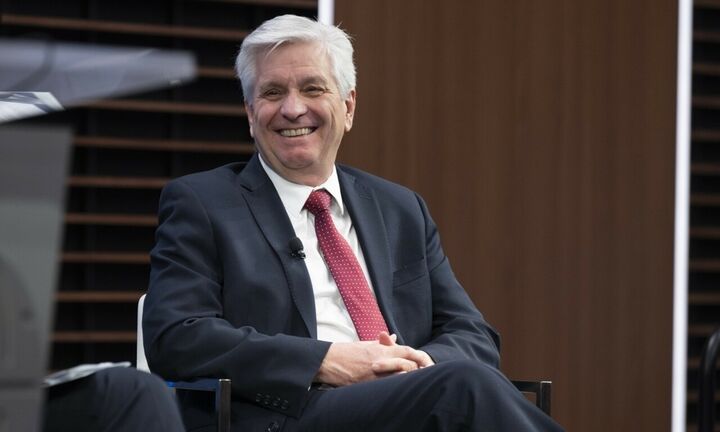 Fed: Μείωση των επιτοκίων τον Ιούλιο βλέπει αξιωματούχος της Ομοσπονδιακής Τράπεζας