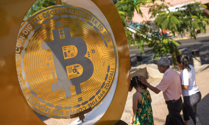 To Bitcoin ξεπέρασε για πρώτη φορά τα 112.000 δολ - Αψηφούν την ανησυχία για τους δασμoύς οι traders