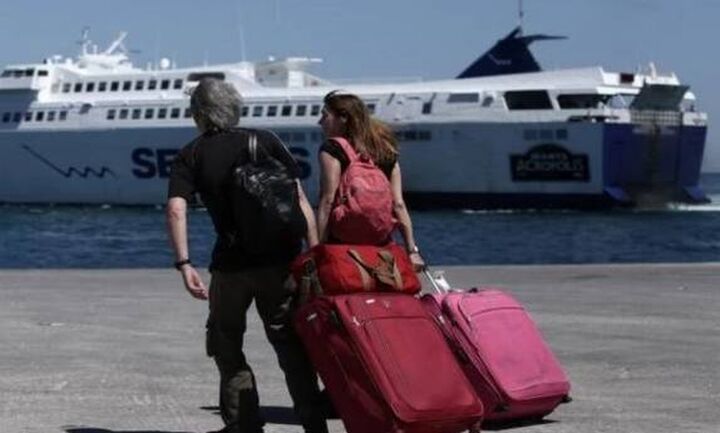 Πολυτέλεια η μία εβδομάδα διακοπών για τους μισούς Ελληνες