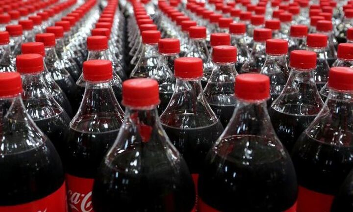O Τραμπ αλλάζει τη συνταγή της Coca-Cola - «Είναι απλώς καλύτερη!»