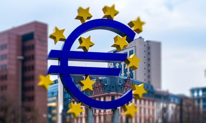 EKT: Γιατί θα αφήσει αμετάβλητα τα επιτόκια την Πέμπτη – Τα σενάρια για τις επόμενες συνεδριάσεις