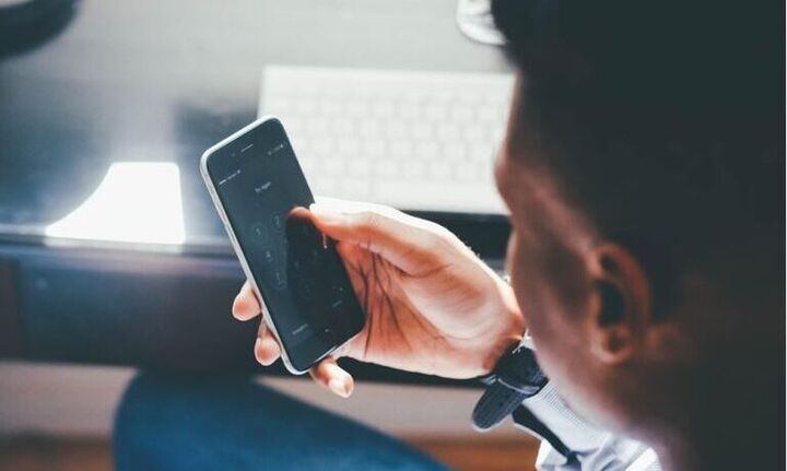 Με sms θα λάβουν οι νεοδιόριστοι εκπαιδευτικοί την έκπτωση 30% στα αεροπορικά εισιτήρια