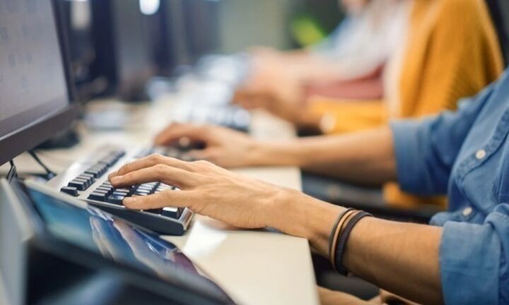 «ΕΡΓΑΝΗ»: Πάνω από 3,5 εκατ. καταγεγραμμένες υπερωρίες στο 7μηνο του 2025