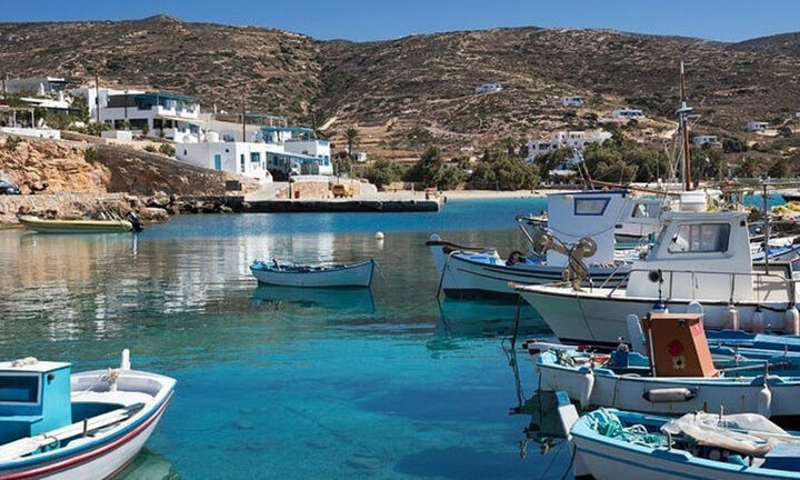 Οι Μικρές Κυκλάδες στα 10 πιο αγαπημένα «μικροσκοπικά νησιά» για τους Γάλλους ταξιδιώτες