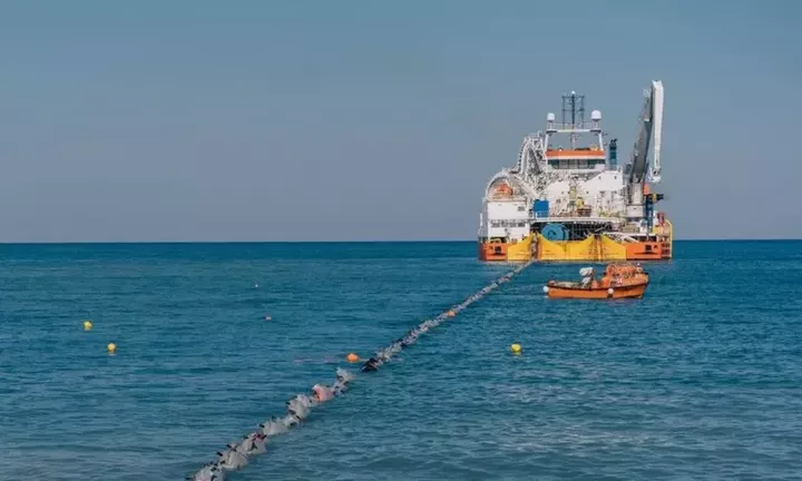 Reuters: Η Ευρωπαϊκή Εισαγγελία επιβεβαιώνει την έρευνα για το καλώδιο Ελλάδας–Κύπρου–Ισραήλ