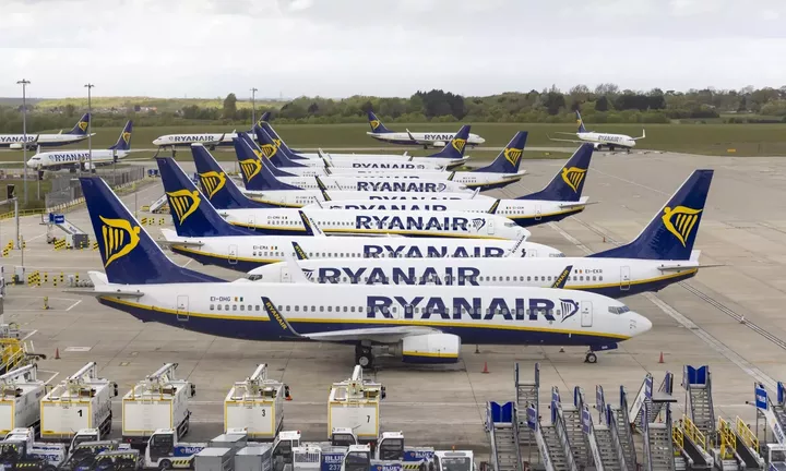 Ryanair: Καθυστέρησαν 6.200 πτήσεις στα ελληνικά αεροδρόμια φέτος - Επίθεση στον Χρ. Δήμα