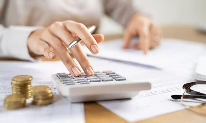 Άλμα στα φέσια στην εφορία: Άγγιξαν τα 112 δισ. ευρώ οι ληξιπρόθεσμες οφειλές