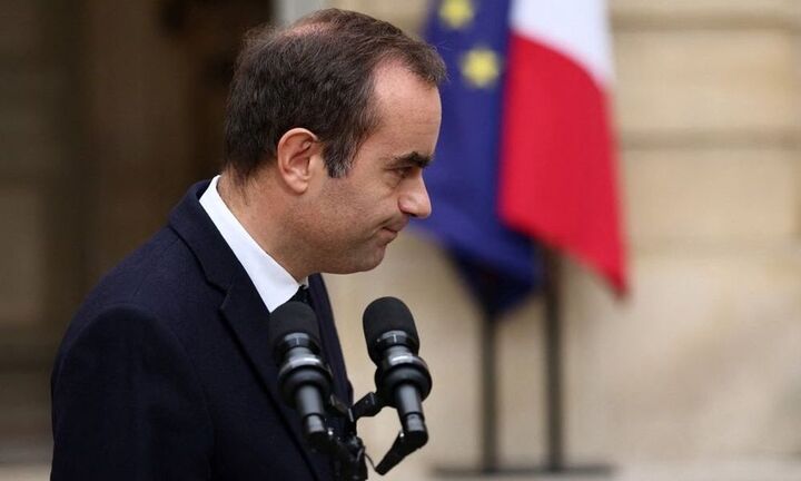 "Γαλλική φάρσα" και "θέατρο του παραλόγου": Πώς είδε ο διεθνής Τύπος την παραίτηση του Λεκορνί