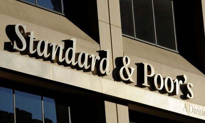 S&P: Άφησε αμετάβλητη στο ΒΒΒ την αξιολόγηση της Ελλάδας - Σταθερό το outlook