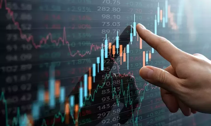 Θετική η Alpha Finance για το Χρηματιστήριο Αθηνών – Η Titan Cement στις βασικές επιλογές