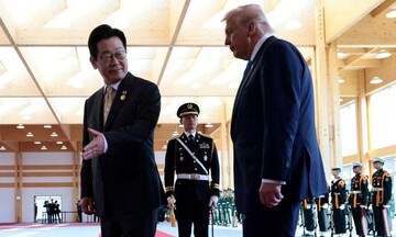 Εμπορική συμφωνία με τη Ν. Κορέα ανακοίνωσε ο Nτόναλντ Τραμπ – Τι προβλέπει