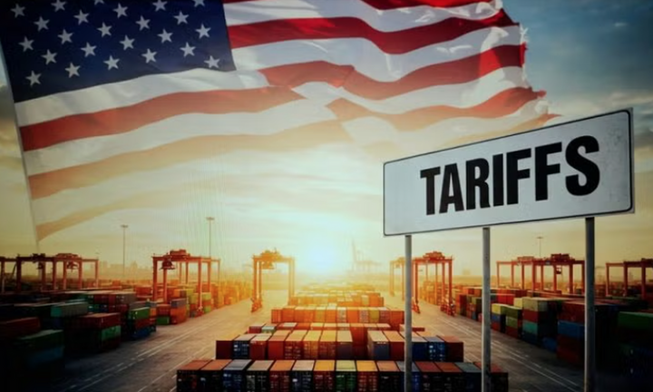 Οι πρώτες ενδείξεις για την επίδραση των δασμών στα βασικά μεγέθη της αμερικανικής οικονομίας