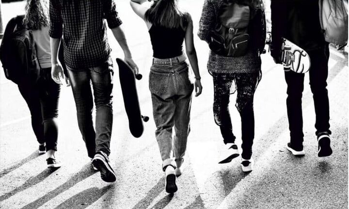 Έρευνα: Τρεις στους τέσσσερις νέους Ελληνες απαισιόδοξοι για το μέλλον