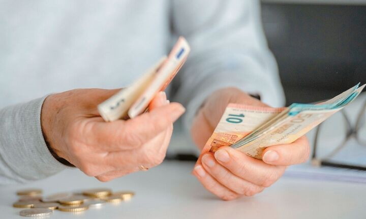 Τέσσερα μέτρα οικονομικής στήριξης για τους συνταξιούχους