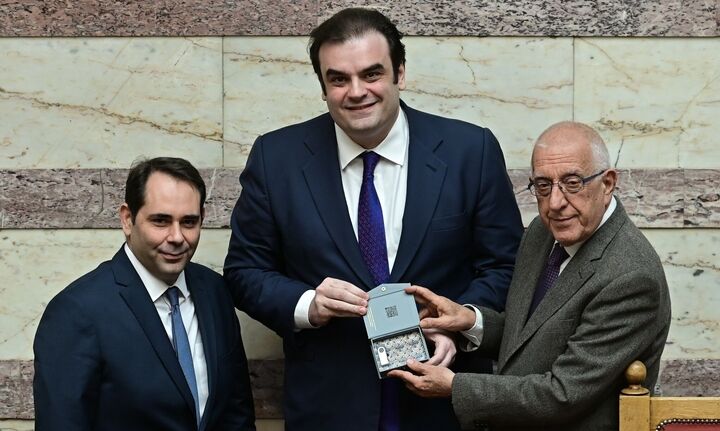 Προϋπολογισμός 2026: Κατατέθηκε στη Βουλή το τελικό σχέδιο 