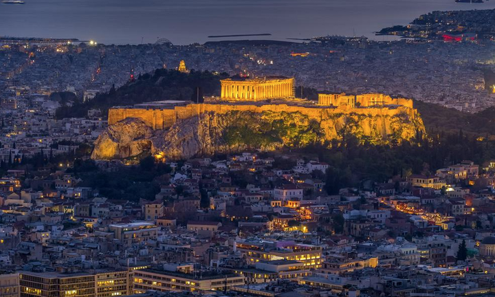 RND: H Ελλάδα έχει δείκτες που θα ζήλευε και η Γερμανία