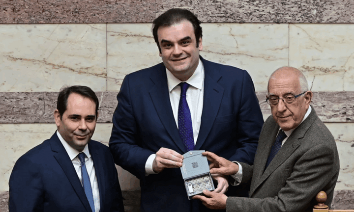 Ο "ρεαλιστικός" προϋπολογισμός Πιερρακάκη και οι... αντιδράσεις