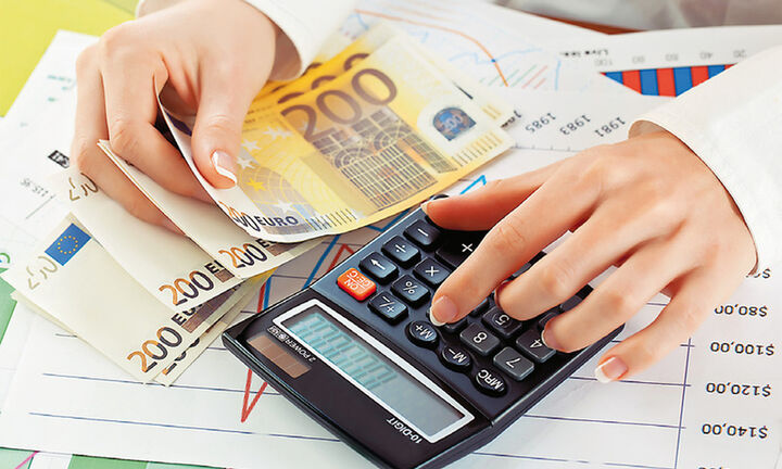 Επιπλέον φόροι 10,7 δισ. έως το 2029 για νοικοκυριά και επιχειρήσεις - Αγκομαχώντας η ανάπτυξη