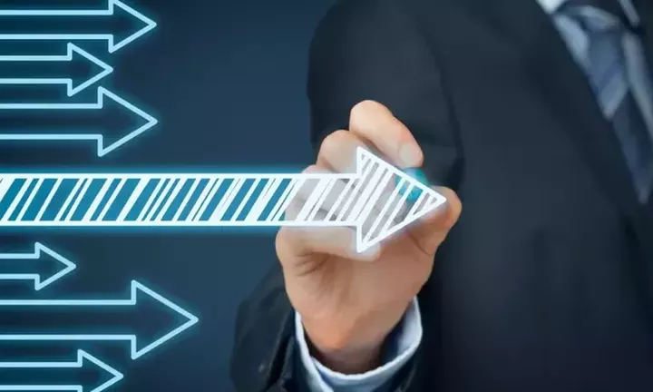 Μεταρρυθμίσεις εν εξελίξει: Τα νεότερα για φοροελαφρύνσεις, συλλογικές συμβάσεις και Κτηματολόγιο