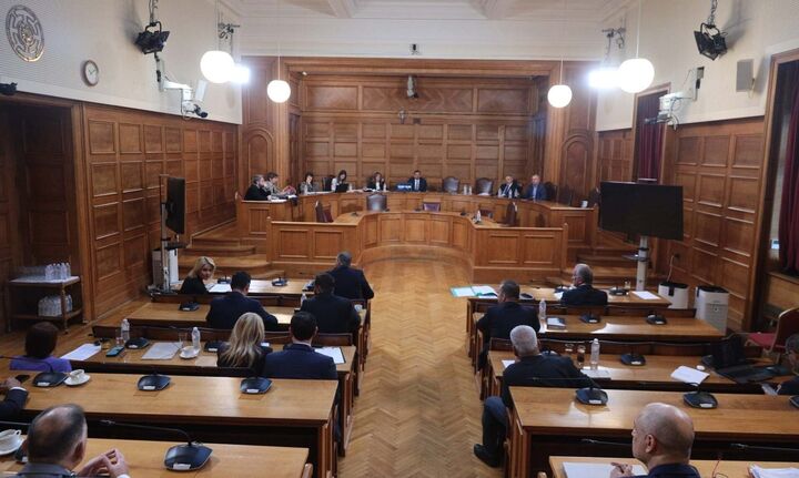 Εξεταστική για ΟΠΕΚΕΠΕ: Το δικαίωμα της σιωπής επικαλείται ο Γ. Ξυλούρης 