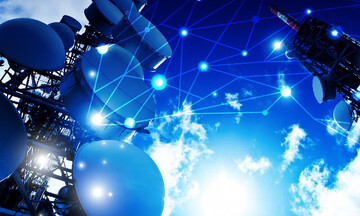 EY: Οι τηλεπικοινωνίες μπροστά σε νέο «κύμα» κινδύνων το 2026